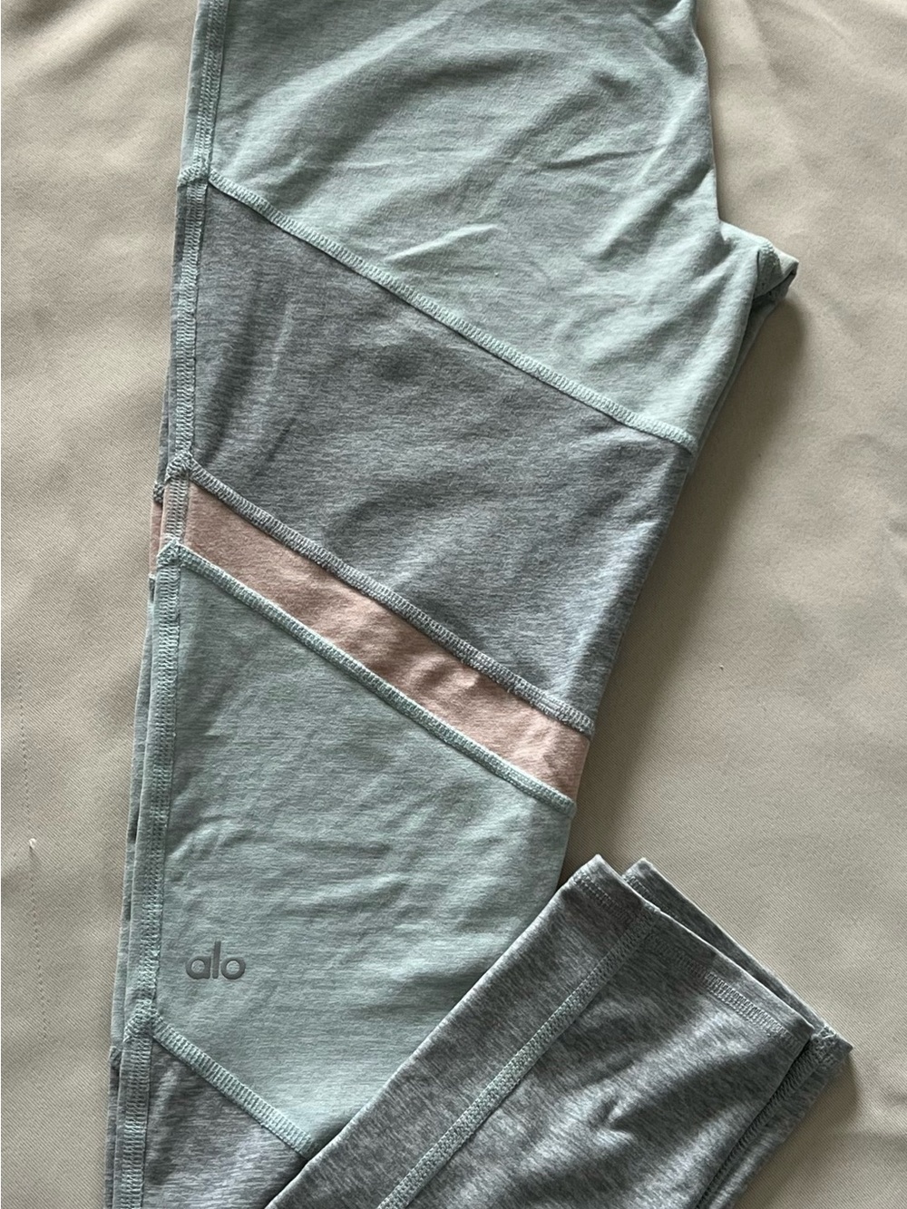 Alo Colorblock Leggings in Mint, Gray & Blush